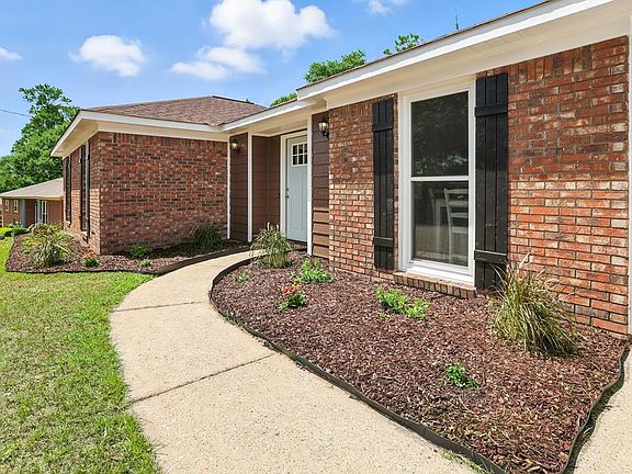 2nd image of 6631 Hensley Dr