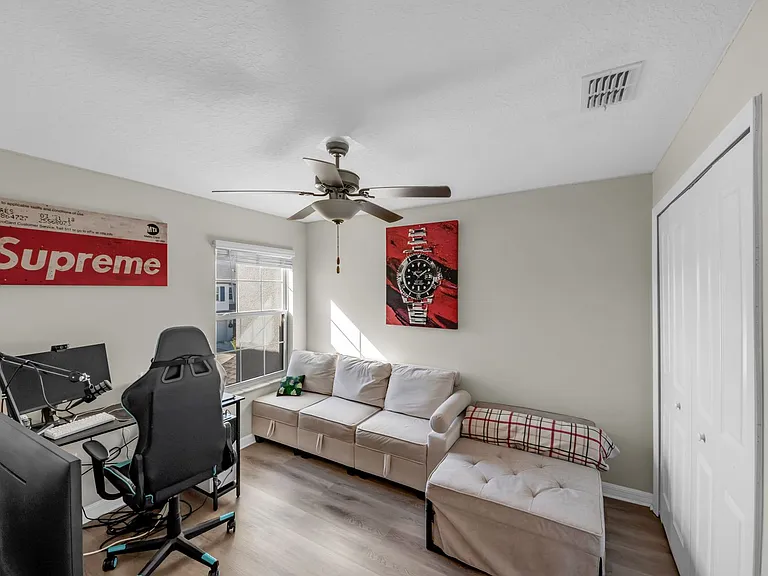 736 Royal Empress Dr — Photo 20