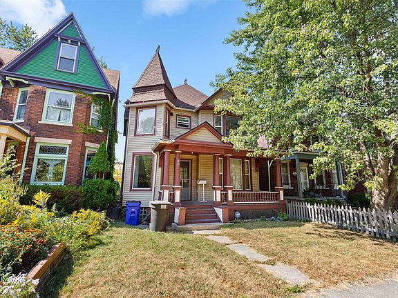 2nd image of 585 W Grand Blvd #2