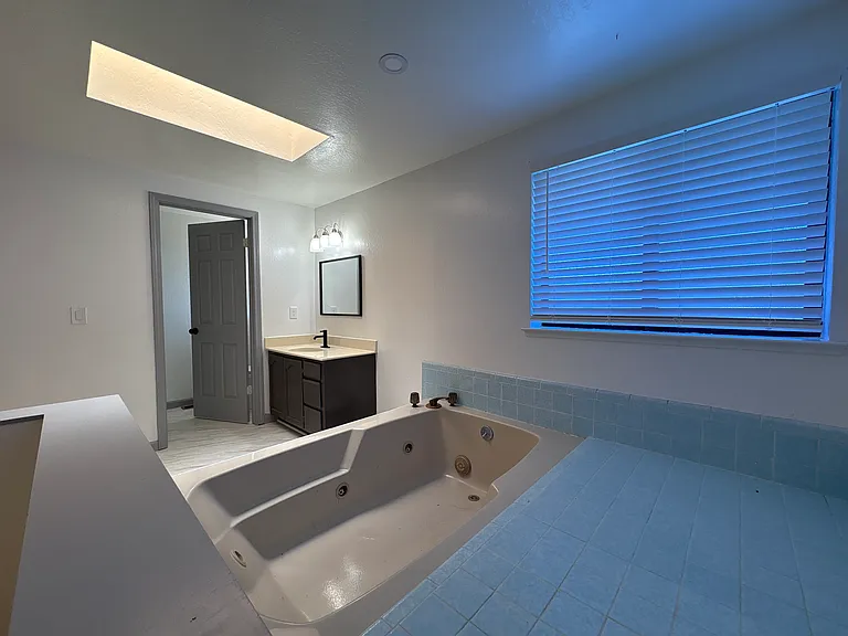 5070 Poplar Rd — Photo 19