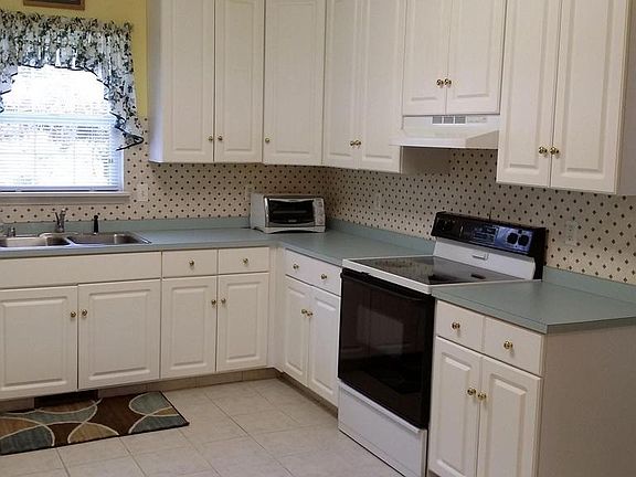 2nd image of 5 Evita Cir