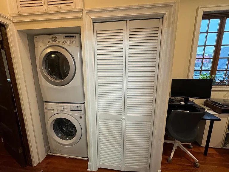 823 Randolph St NW #2 — Photo 6