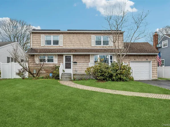 3634 Summer Drive, Wantagh, NY 11793