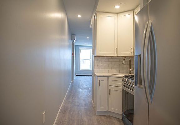 5th image of 162 W 123rd St APT 4