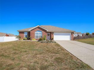 5526 Sky Ridge Rd, Charlestown, IN 47111