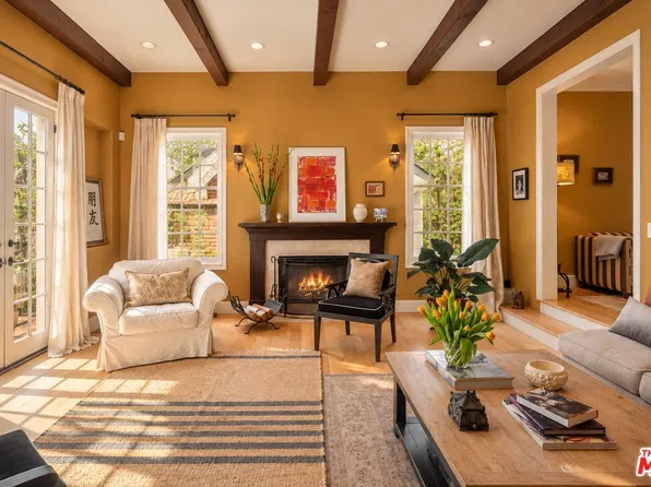 9835 Portola Dr, Beverly Hills, CA 90210