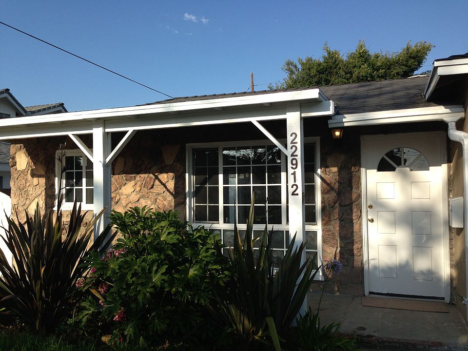 1st image of 22912 Meyler Ave