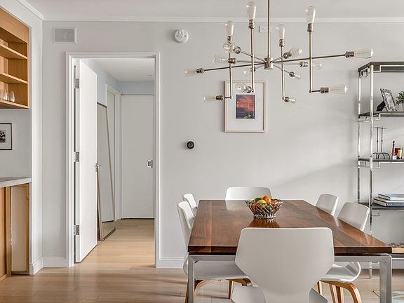 4th image of 212 Warren St APT 10R
