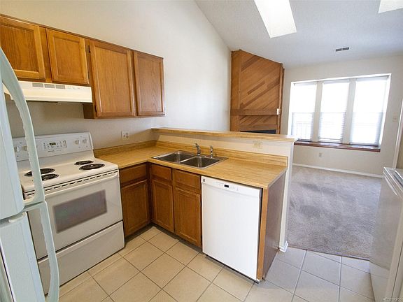 5th image of 3082 W 107th Pl Unit C