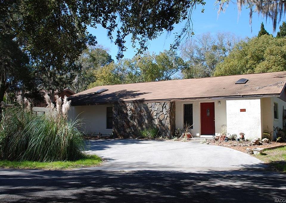 1st image of 220 SE Valare Ln #A&b