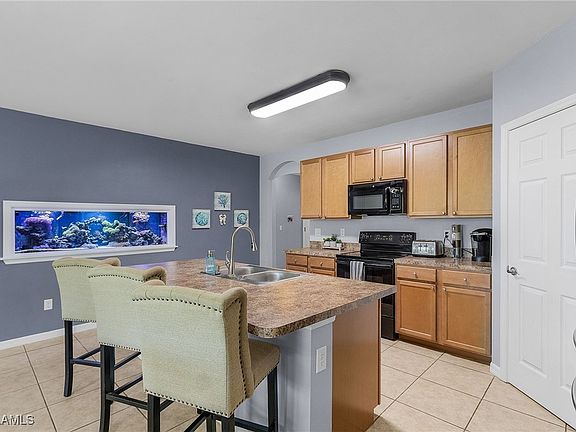 5th image of 4524 SW 9th Ave