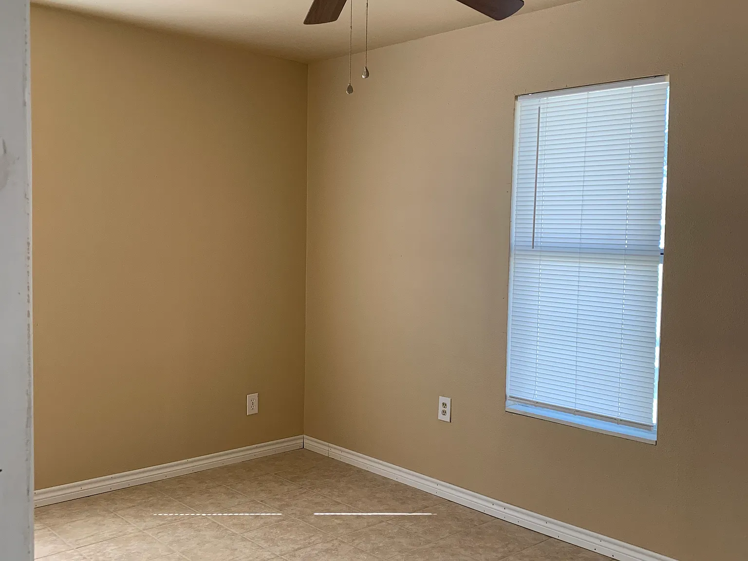 3 bed, 1201 sqft, $1,450 — Photo 4