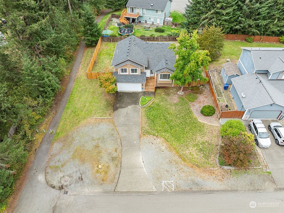 1st image of 19512 73rd Avenue E