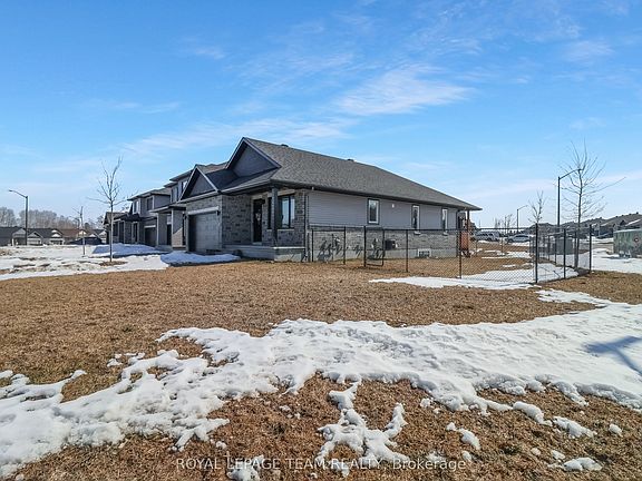 4th image of 20 Seabert Dr