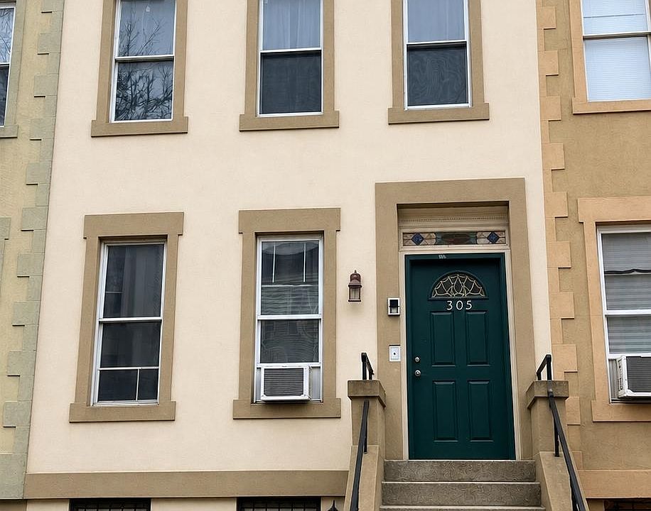 1st image of 305 2nd St #1