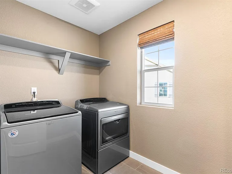1694 Stable View Dr — Photo 17