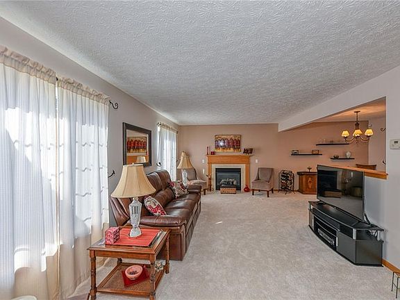 3rd image of 3113 Ghent Ct