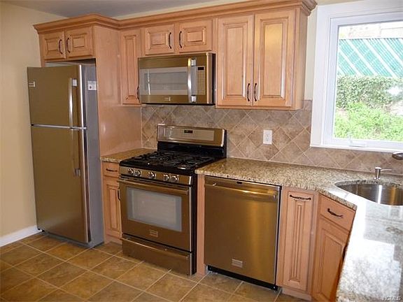 2nd image of 388 Columbus Ave