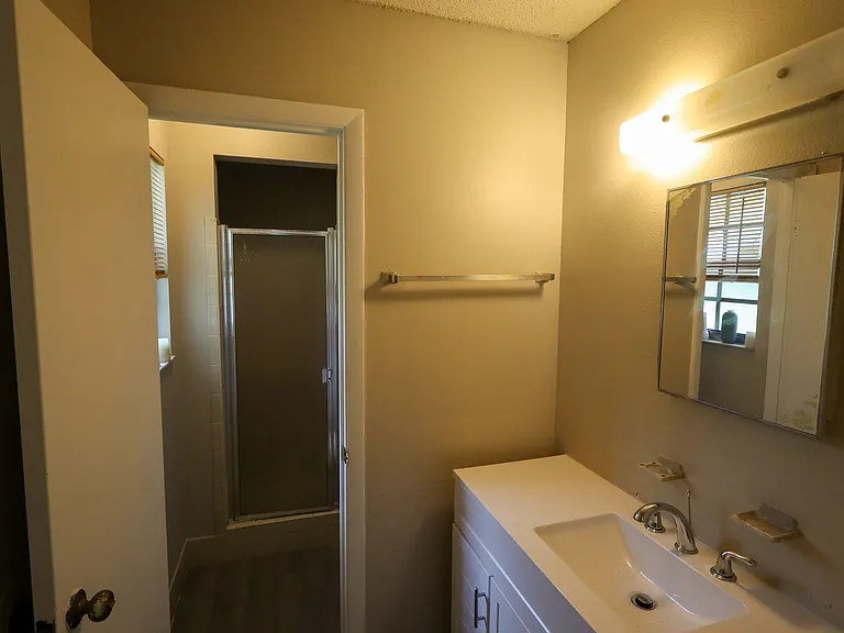66 Silver Ln — Photo 9
