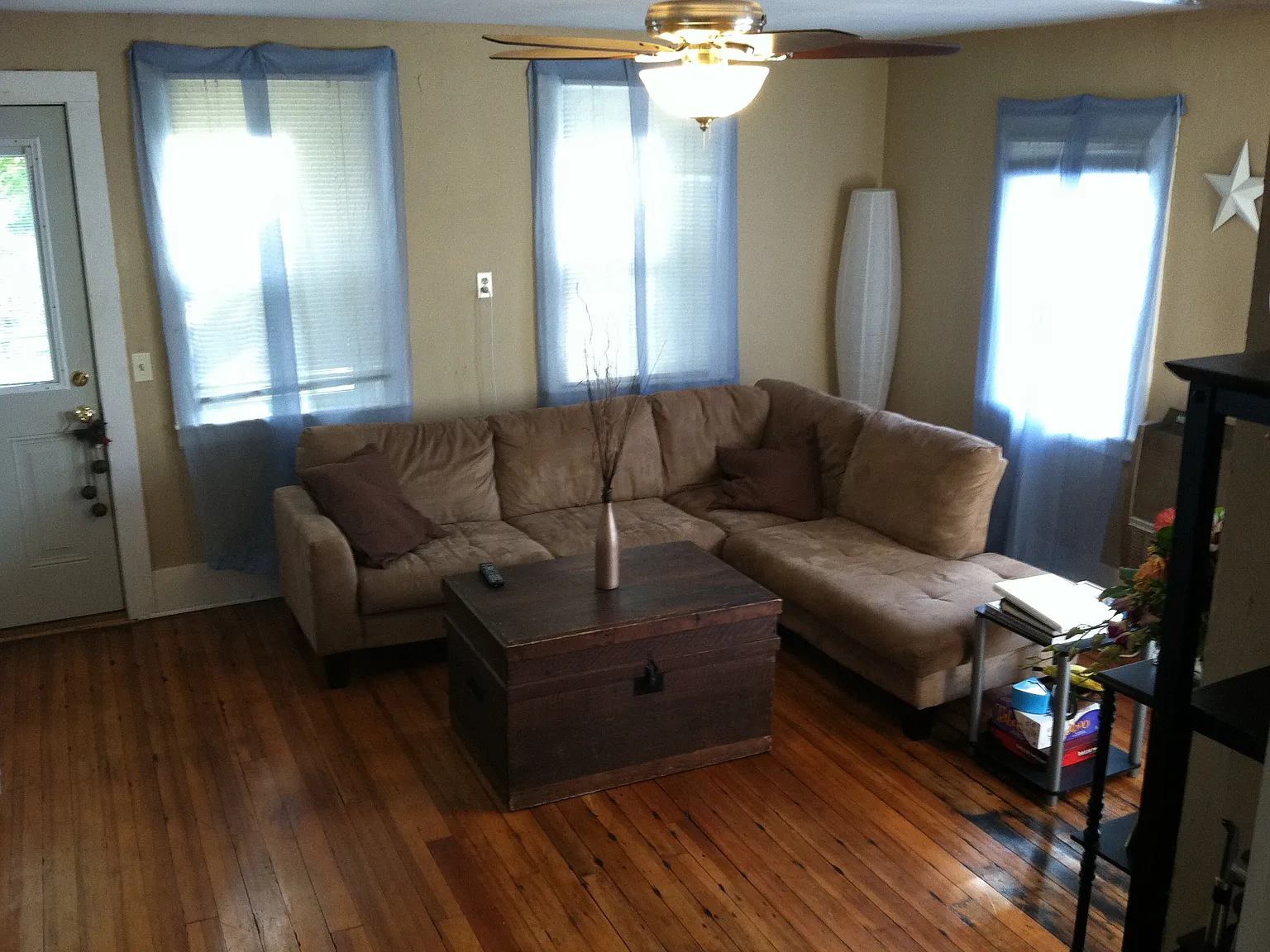2 bed, 900 sqft, $1,495 — Photo 2