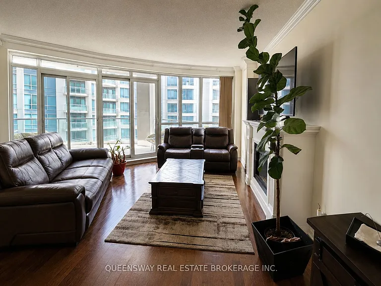 2087 Lake Shore Blvd W #804 — Photo 6