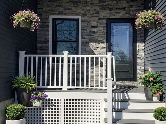 2nd image of 28 Spring St