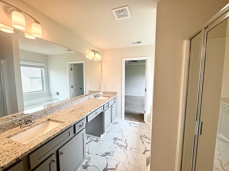 109 Denmon Ct — Photo 18