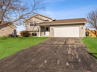 4638 Pond View Cir, Big Lake, MN 55309