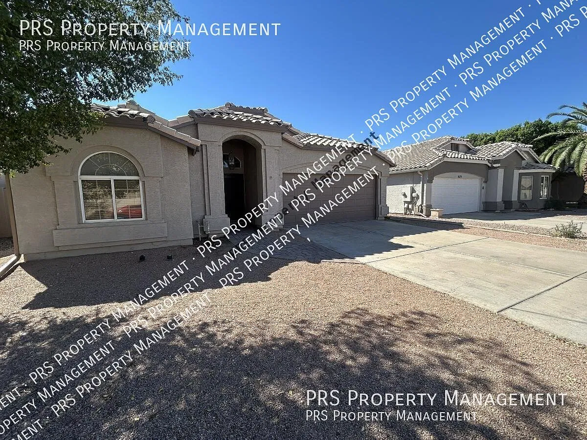 Beautiful Gilbert Home Showings Begin October 13th — Photo 3