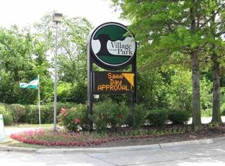 13300 Village Park Dr APT 3076, Southgate, MI 48195