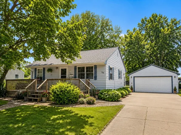 709 Mountain Lake Rd, Mountain Lake, MN 56159