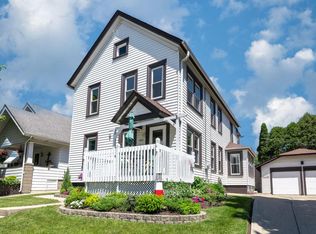 510 40th Pl #1, Kenosha, WI 53140