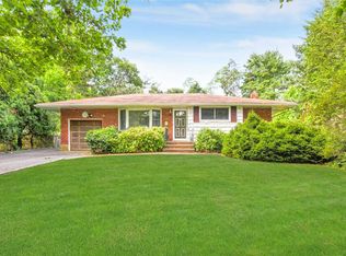4 Dewey Rd, Commack, NY 11725
