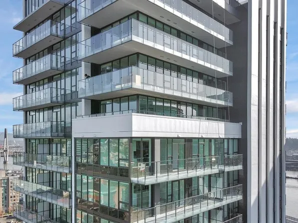 823 Carnarvon St #2702, New Westminster, BC V3M 0N5