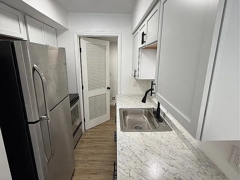 619 Willow St — Photo 3