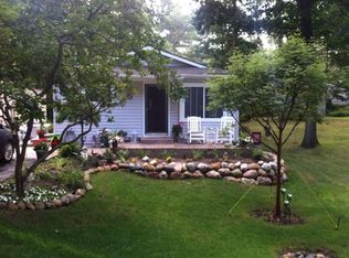 5671 Hanley Blvd, Waterford, MI 48327