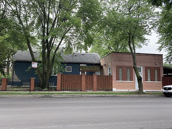 5th image of 3802 S Sacramento Ave