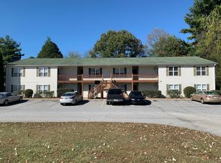 90 Beale Rd, Arden, NC 28704