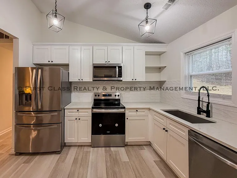 5819 Woodrock Ct — Photo 9