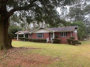1138 W 20th St, Laurel, MS 39440