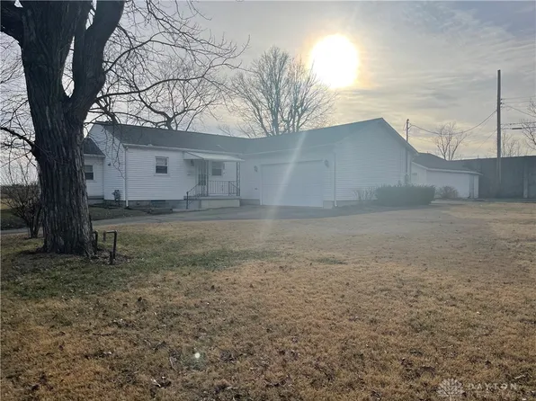 2911 Cadillac St, Dayton, OH 45439