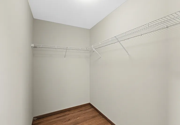 708 Tobermory Ct — Photo 15