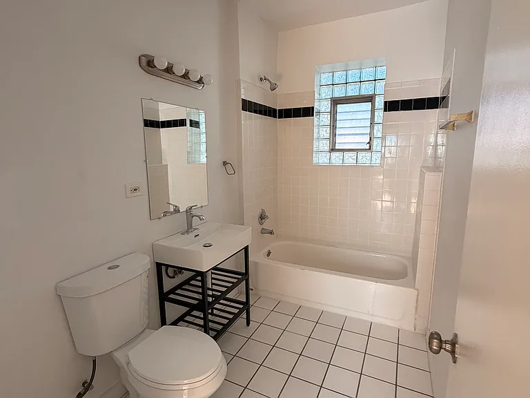 4650 W Warwick Ave #3 — Photo 10