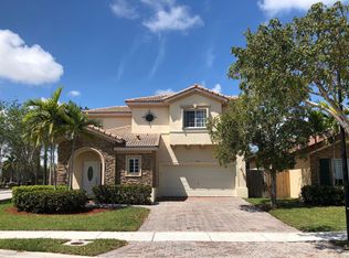 8867 SW 222nd Ter, Cutler Bay, FL 33190