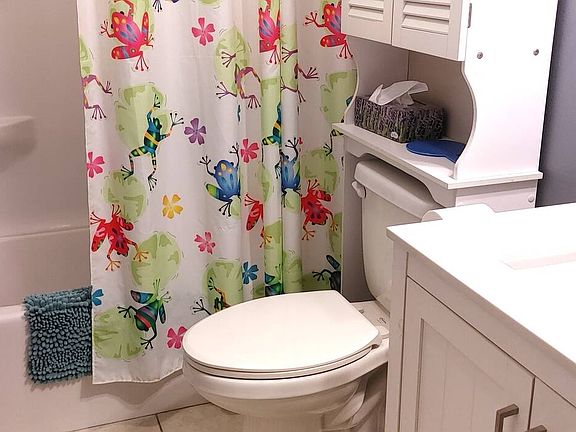 5th image of 210 Cattail St #210C