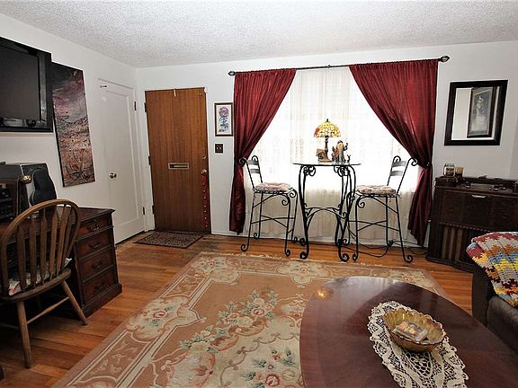 3rd image of 617 E Rockwell Ave