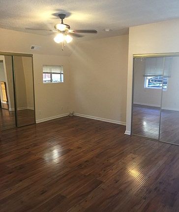 4th image of 6745 Gloria Ave