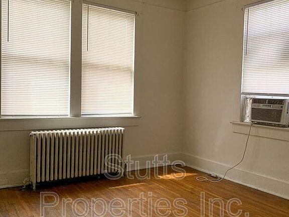 4th image of 727 Sherrod Ave #B727