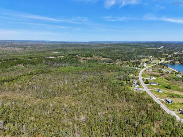 No 4 Hwy, Cannes, NS B0E 2X0
