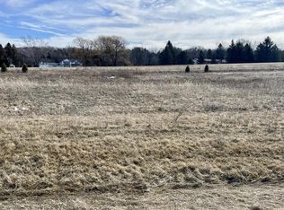 W255S6480 Pheasant Dr, Waukesha, WI 53189